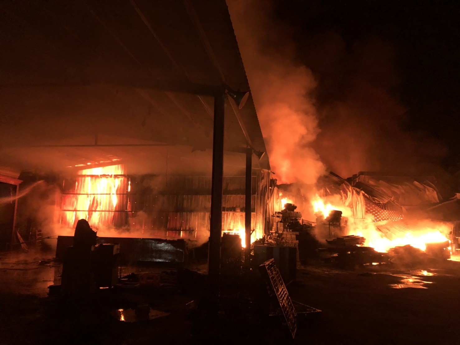 ����һʳƷ�ֿⰱ��й©��180���ʳƷ����Ⱦ