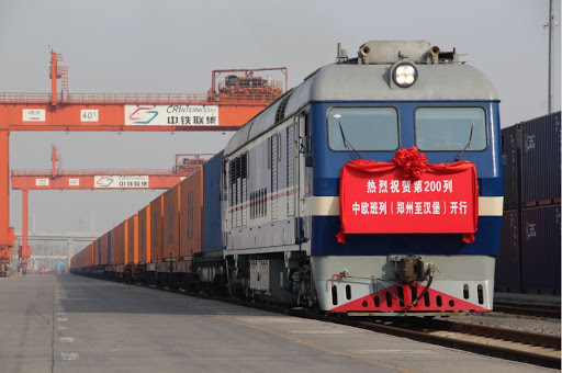 ��ŷ���У�֣�ݣ�ʵ�ֽ�����˫������