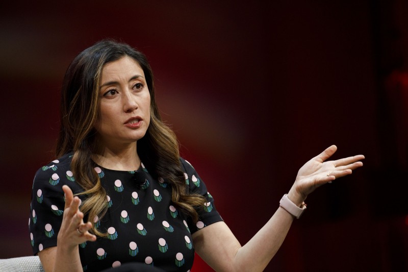 ռԱ������18������ʱ�е���ƽ̨Stitch Fix��Ա1400��