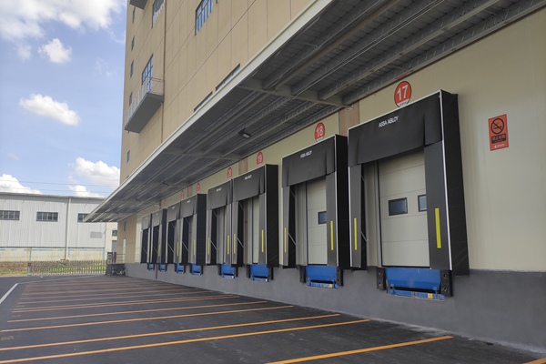 ��������ض��³�40000ƽ����������԰��