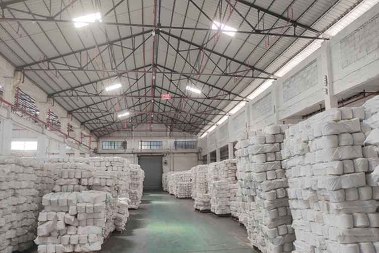 撤仓客户回访-HT集团签定仓储服务合同