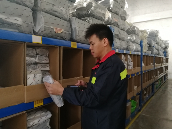 拉萨衣饰仓储物流