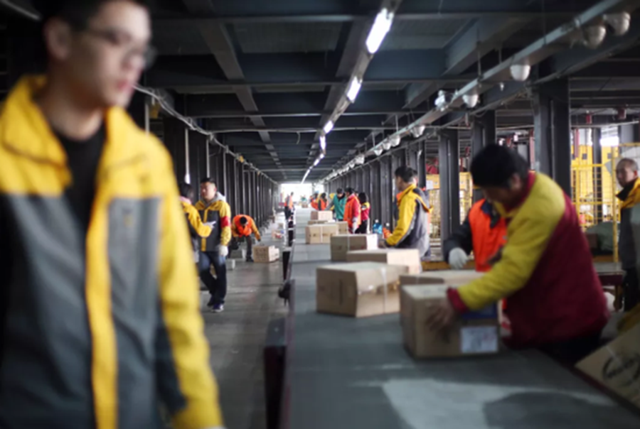 ��������