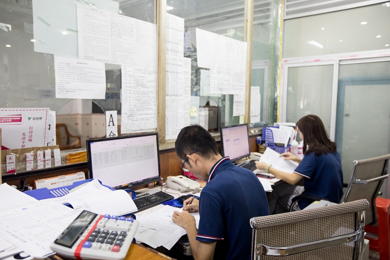 仓库客服 仓库客服