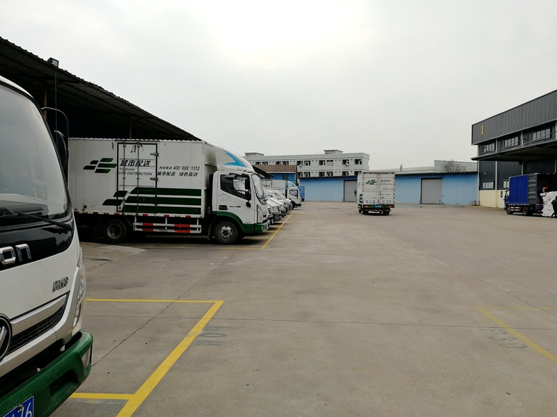 拉萨仓储物流车队