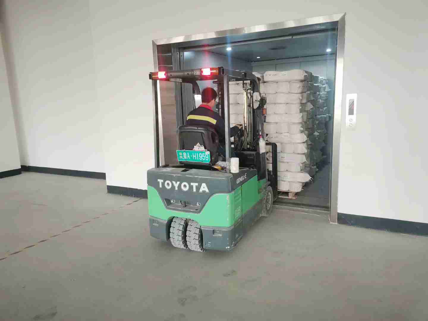 ÀÈø²Ö´¢Í¼Æ¬ ÀÈø²Ö´¢Í¼Æ¬