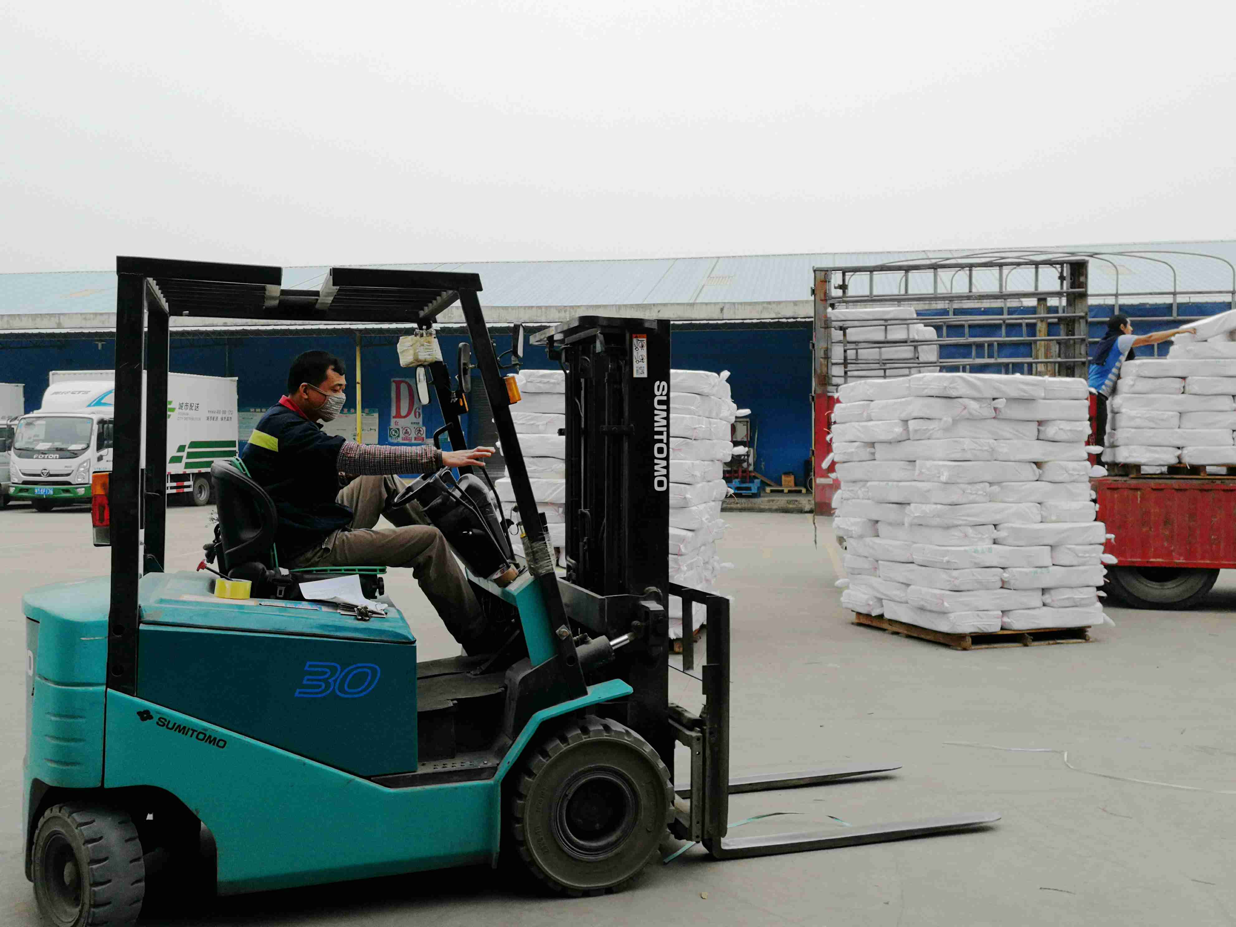 �����ִ��泵ͼƬ