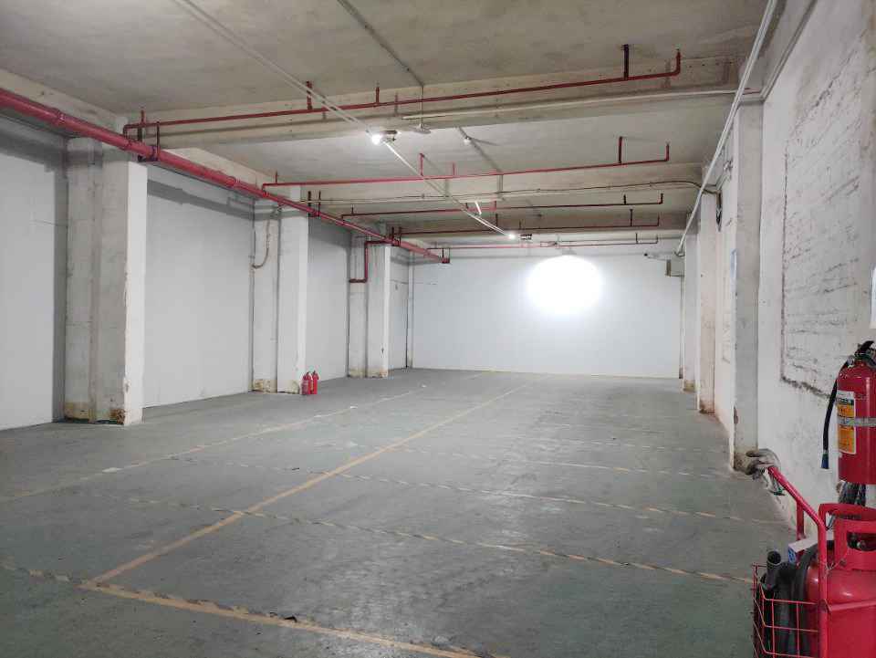 独立幼200方仓库