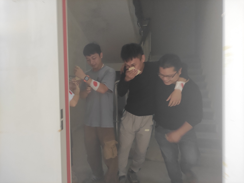 拉萨仓储消防演练