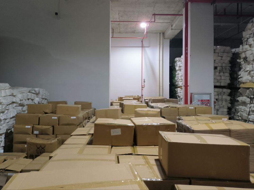 ÀÈø»õÎïÍÐ¹Ü ÀÈø»õÎïÍйÜ