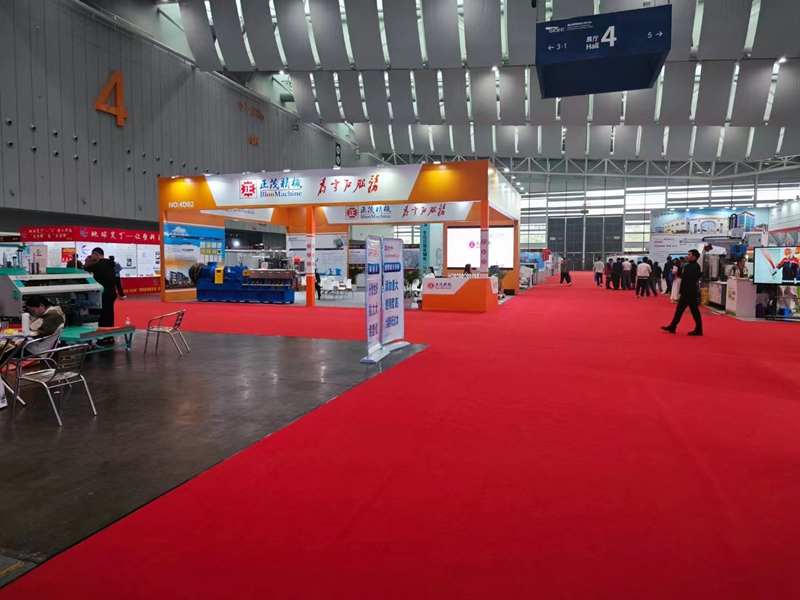 �����������ϲ�ҵչ����