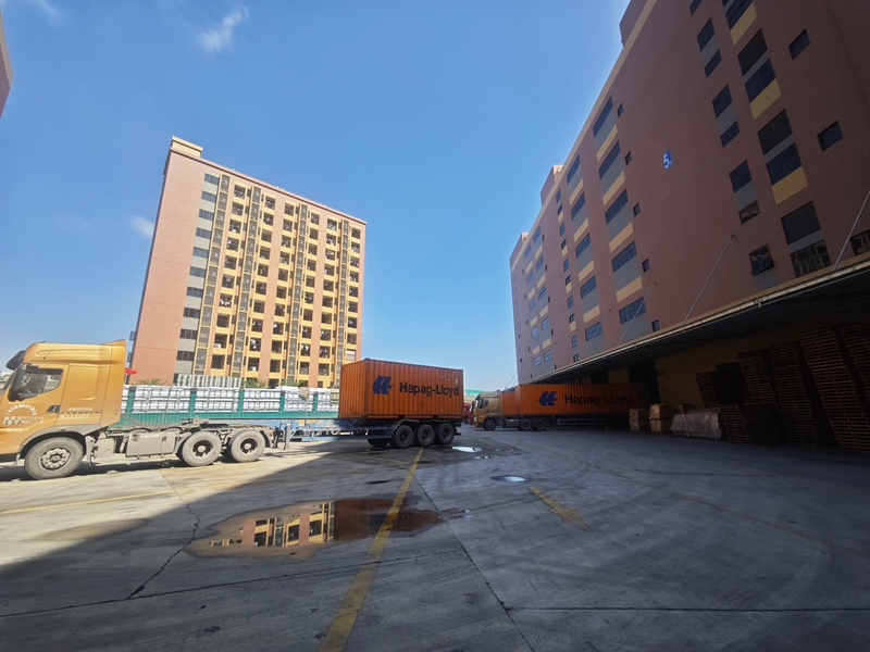 征途国际官网物流西樵仓库装卸场地