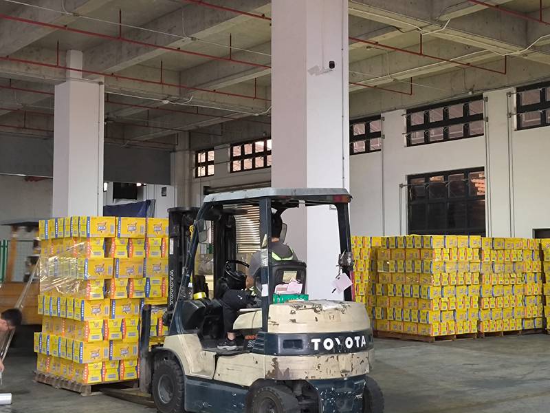 拉萨饮猜中转仓库